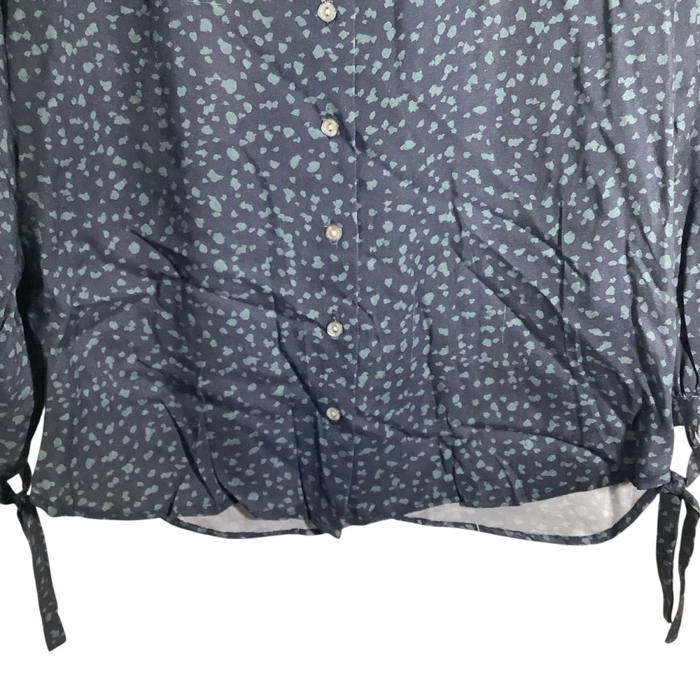 Amour Vert Patterned Button-Up Blouse - image 3